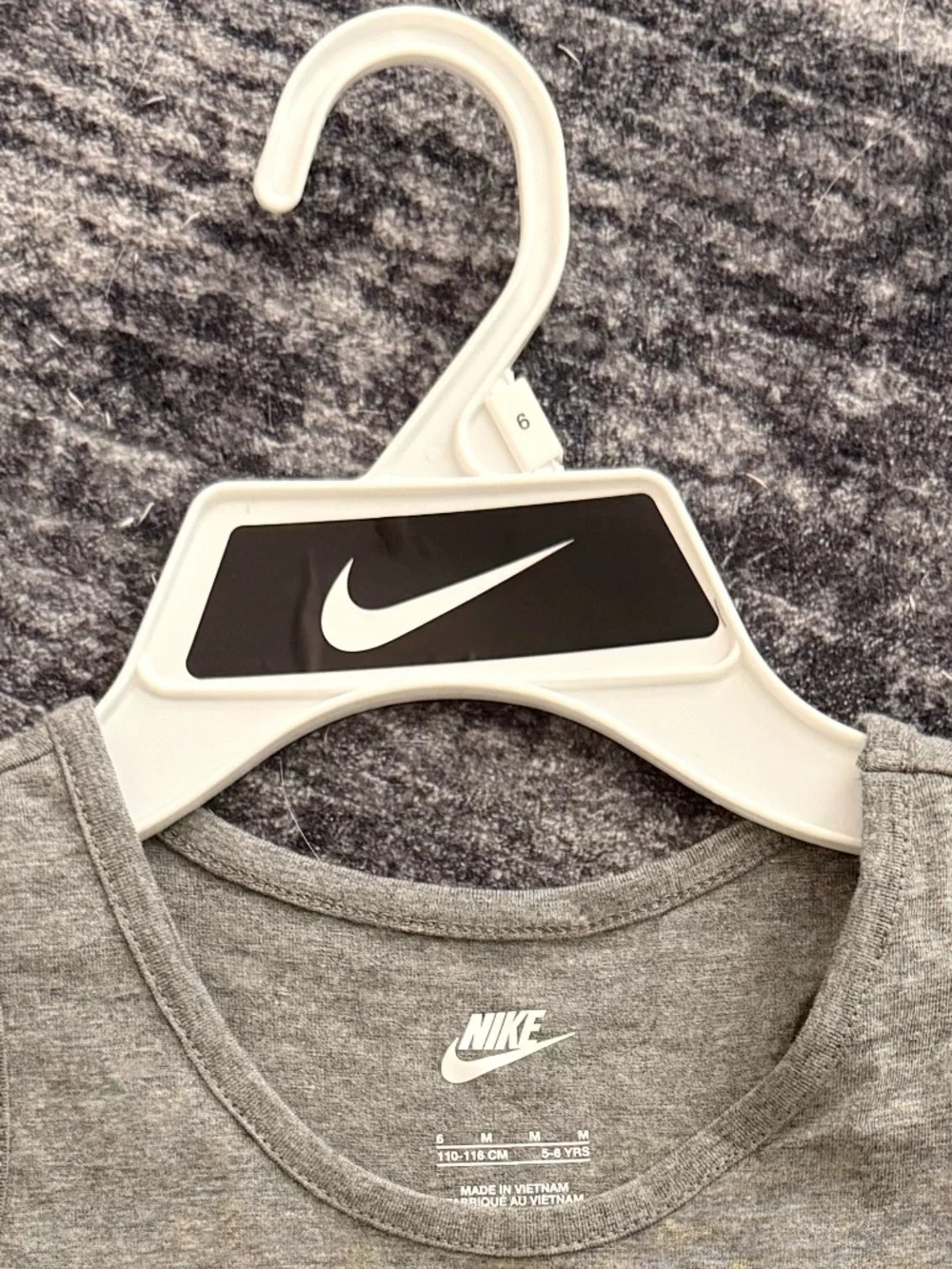 Nike Girls 2 Piece Carbon Heather Set